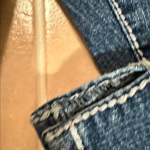 EUC Code Bleu Dark Wash Denim Capris - Picture 3 of 8